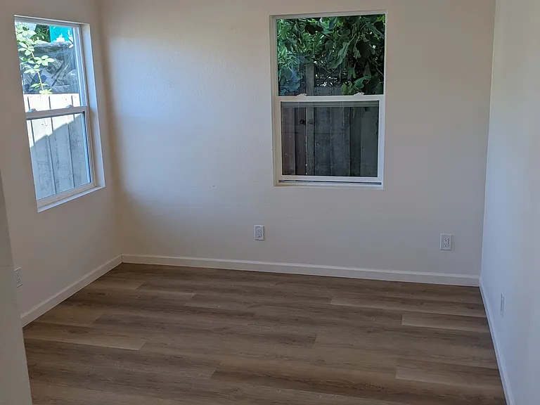 442 Harlan St — Photo 5