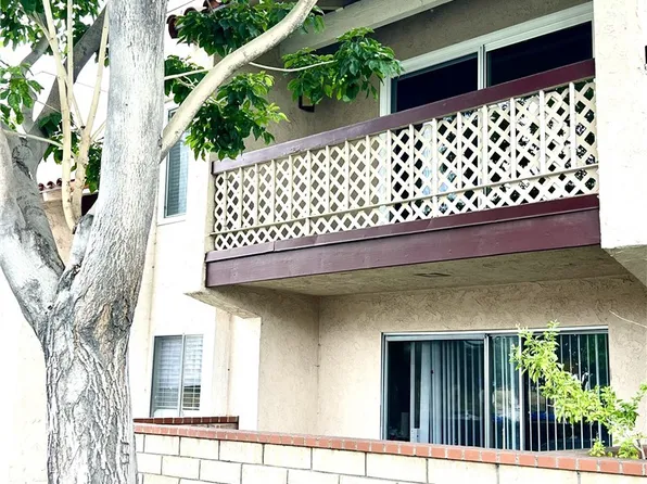 700 W La Veta Ave Unit A4, Orange, CA 92868