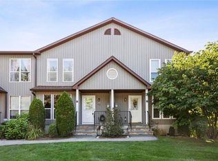 45 Hemlock Cir, Peekskill, NY 10566