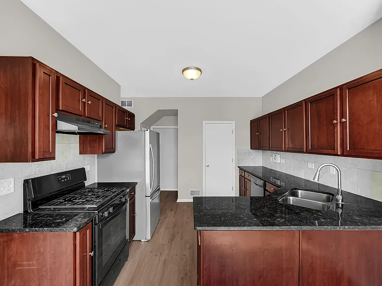 5005 Corning Ct — Photo 9