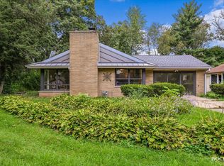 43W484 Scott Rd, Sugar Grove, IL 60554