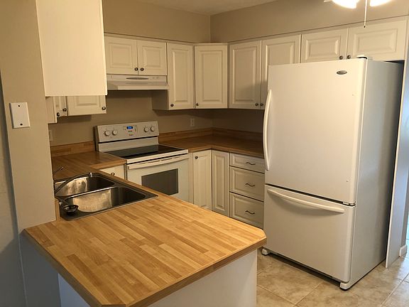 2nd image of 1020 Riverwood Ln