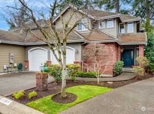 15728B Country Club Dr SE, Bothell, WA 98012