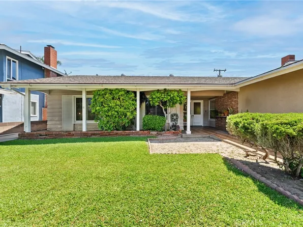 2713 N Linwood St, Santa Ana, CA 92705