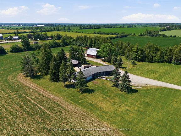 3rd image of 98 Brookview Rd