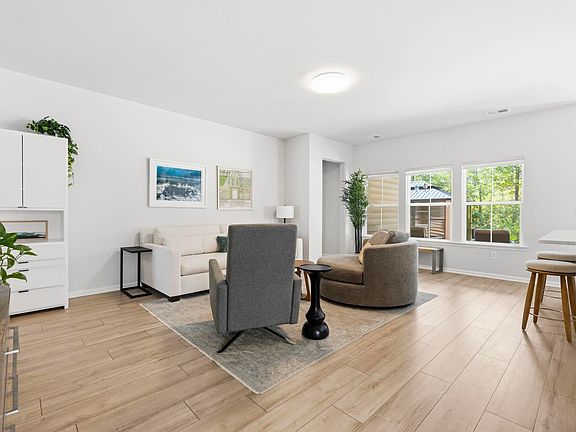 4th image of 269 Augusta Green Way