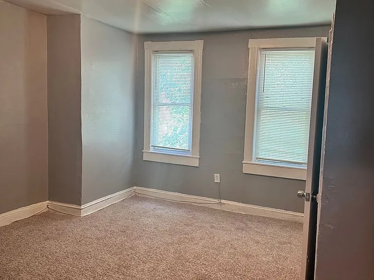 619 N Pulaski St — Photo 13