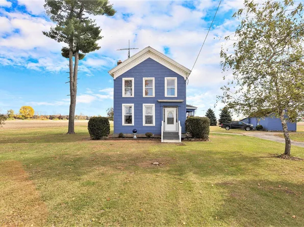 55637 Bennett Rd, Leonidas, MI 49066