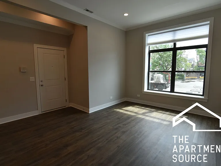 3212 N Halsted St #1 — Photo 7