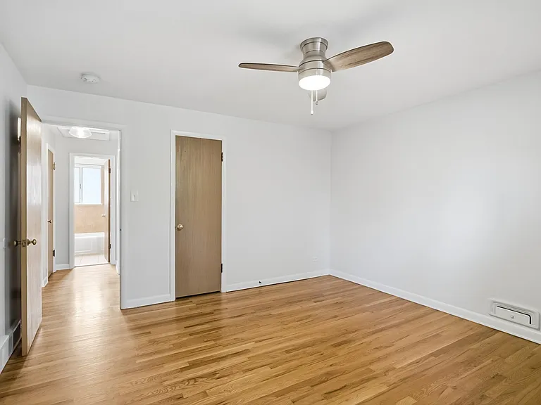 560 N Garfield St — Photo 19