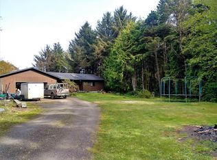 3839 SW Dahlia Ln, Waldport, OR 97394