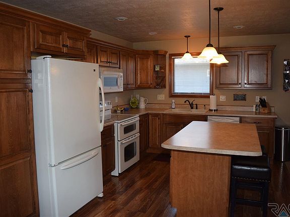 2nd image of 3517 S Prairie Gardens Pl