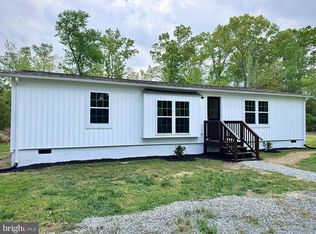 16476 School House Rd, King George, VA 22485