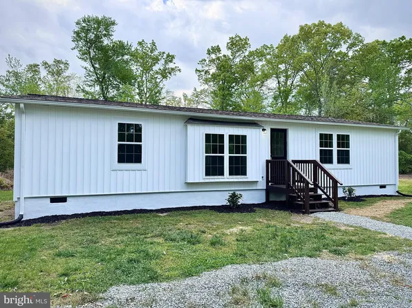16476 School House Rd, King George, VA 22485