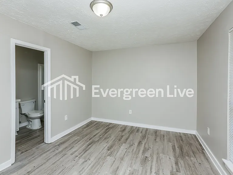2124 Thousand Oaks Dr — Photo 11