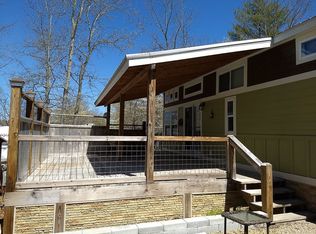 208 Honeysuckle Ln, Crossville, TN 38572