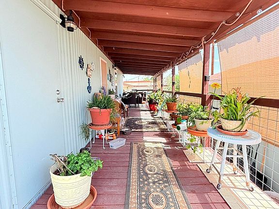 2nd image of 205 Calle Del Sol
