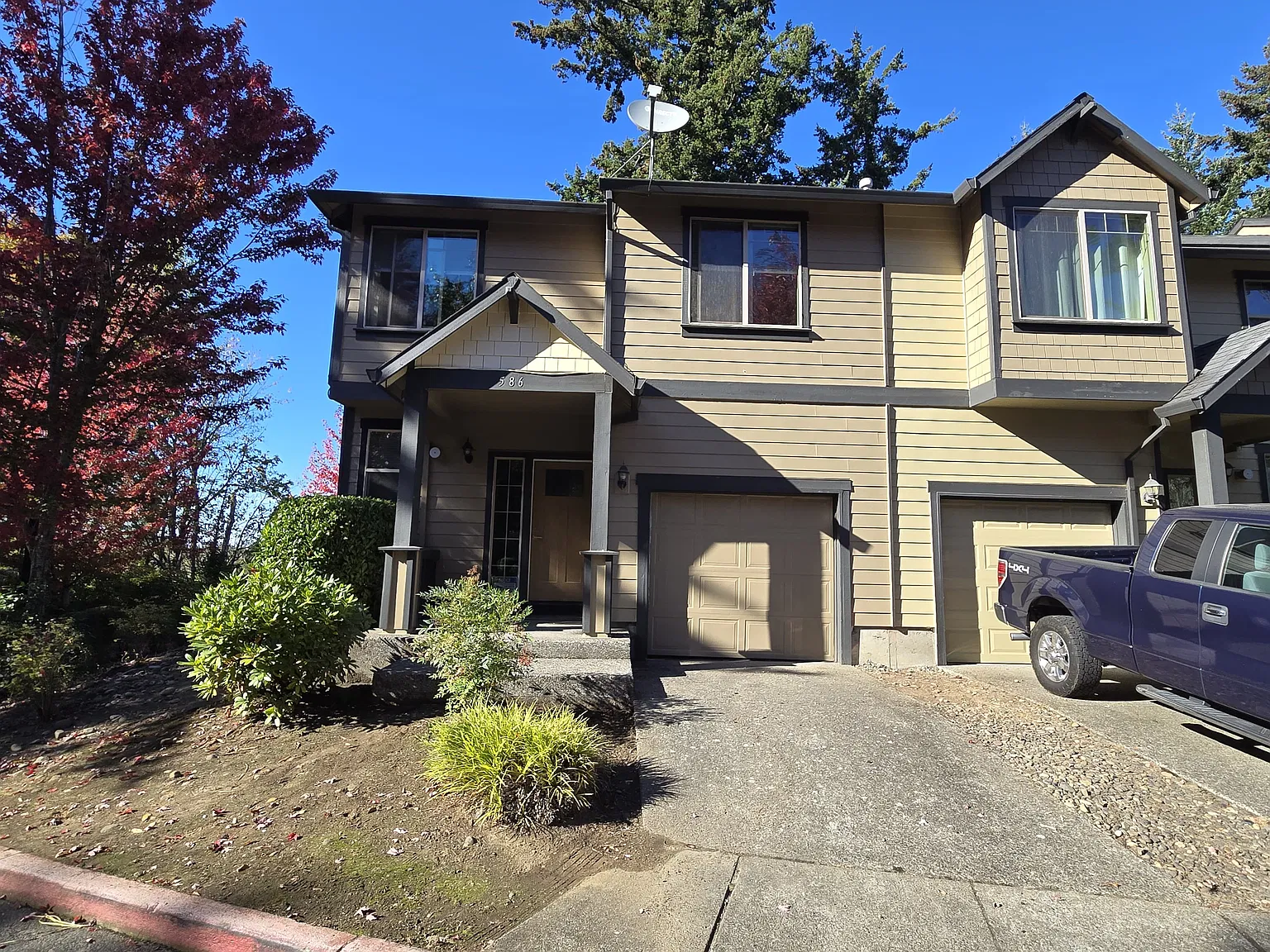 3 bed, 2.5 bath, 1563 sqft, $2,699 — Photo 1