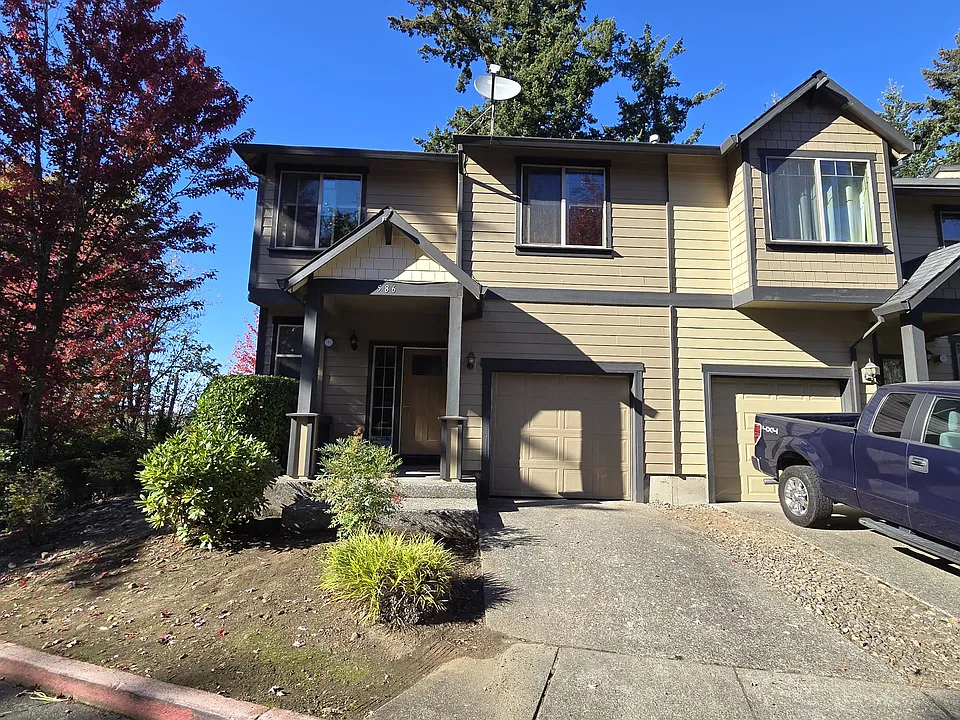 586 SW Edgefield Meadows Ave