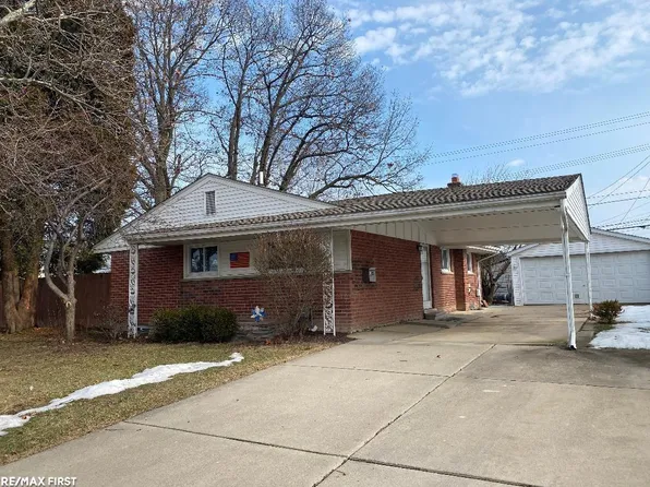 30248 Rosebriar St, Saint Clair Shores, MI 48082