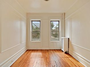 4113 7th Ave APT 2, Brooklyn, NY 11232