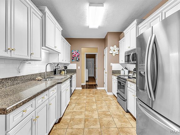 4th image of 222 Cobb Ridge Rd