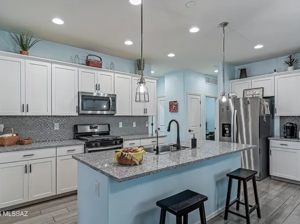 912 E Empire Canyon Ln, Sahuarita, AZ 85629