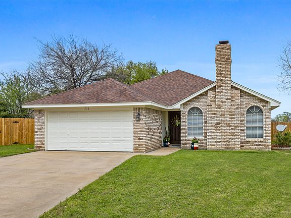 2nd image of 512 Oak Ridge Ct