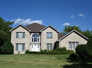 2335 Old Hicks Rd, Long Grove, IL 60047