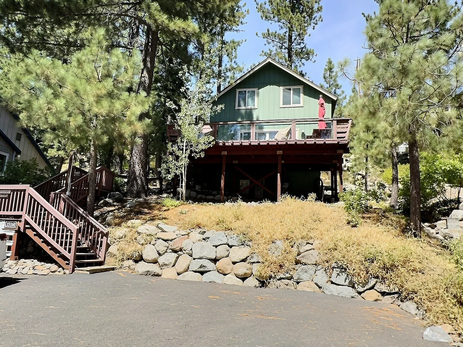 3 bed, 1056 sqft, $3,200 — Photo 1
