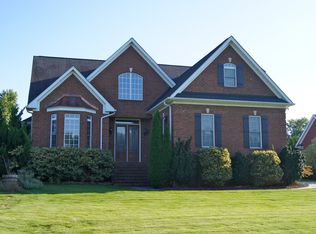 1125 Rolling Farm Dr, Raleigh, NC 27603