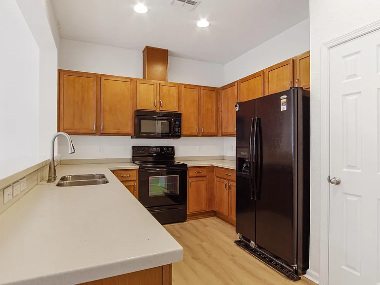 217 Sand Oak Blvd — Photo 3