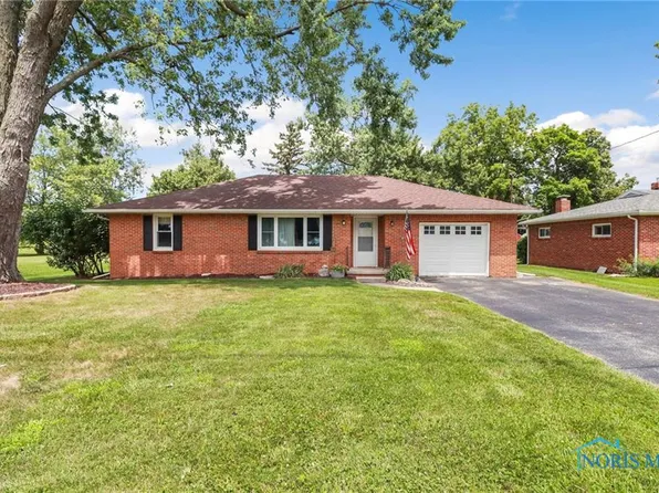 16078 W Poe Rd, Bowling Green, OH 43402