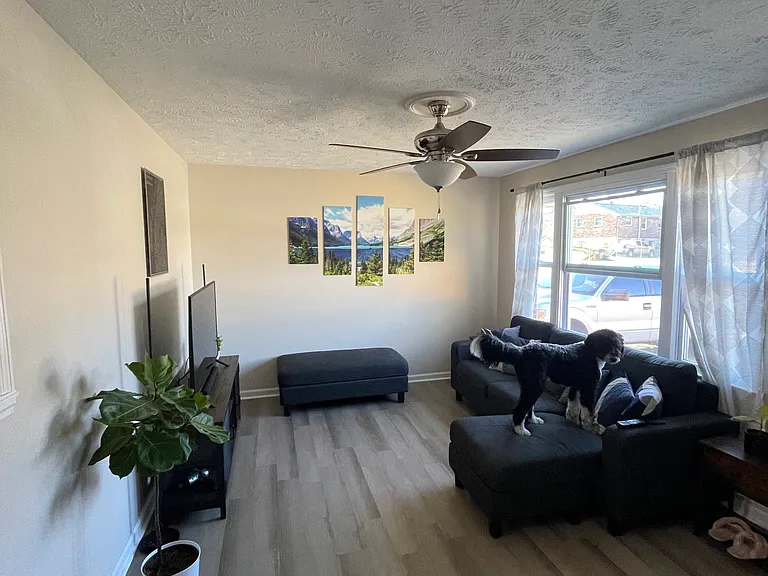 1404 Globe Pl — Photo 13