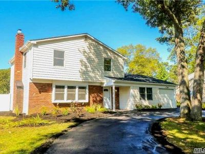10 Haverford Ln, Coram, NY, 11727