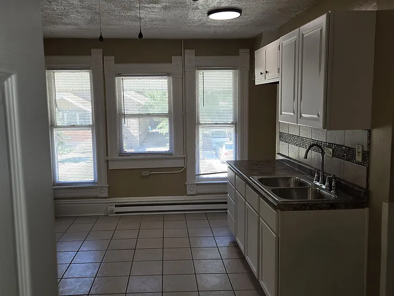 502 Pearl St #2 — Photo 14
