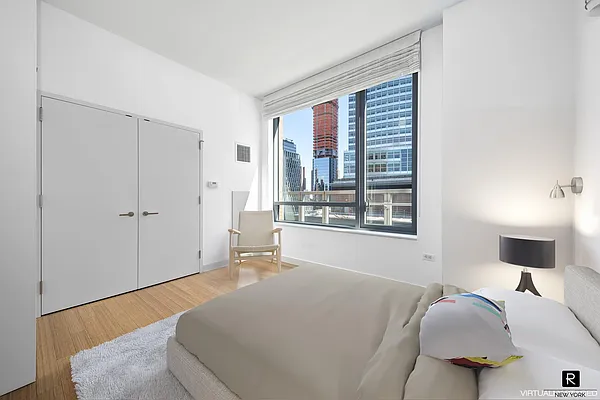 Rented by R New York | media 31