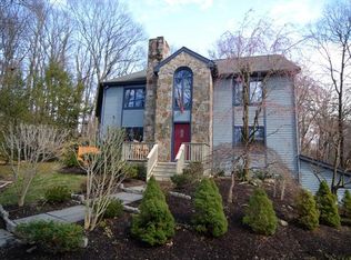 18 Redcoat Rd, Norwalk, CT 06850