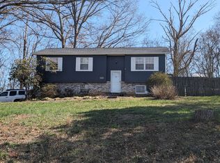 1050 Susan Dr, New Market, TN 37820