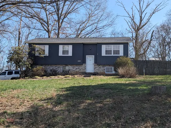 1050 Susan Dr, New Market, TN 37820