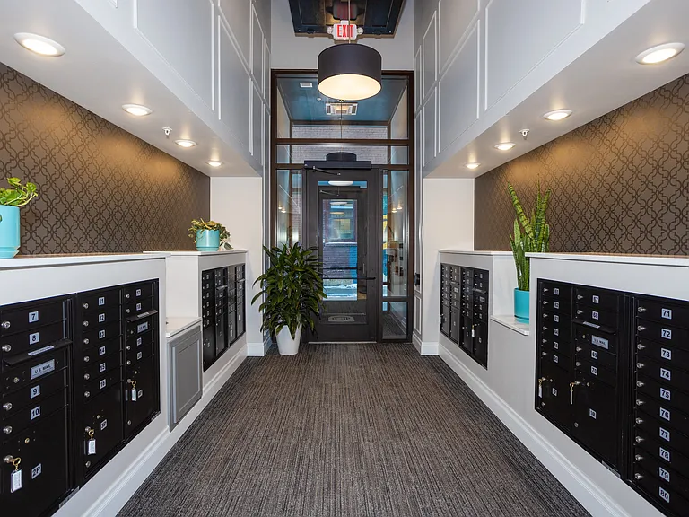 Dillard Apartments — Photo 31