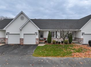 931 Lighthouse Dr, Marysville, MI