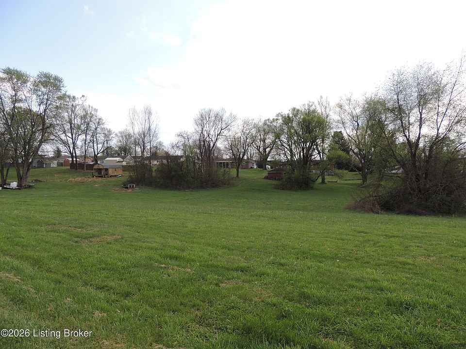 2nd image of 2203 Elmcrest Dr