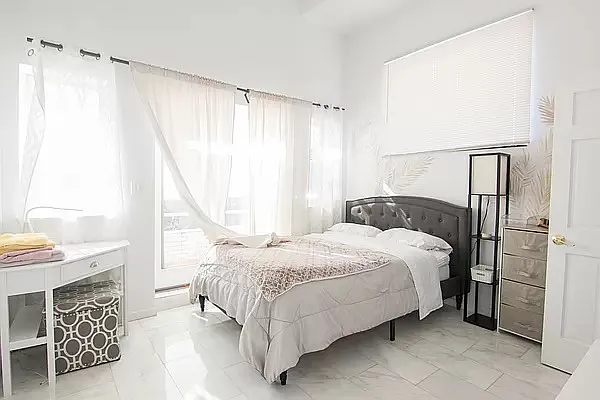 Rented by Modern Spaces | media 3