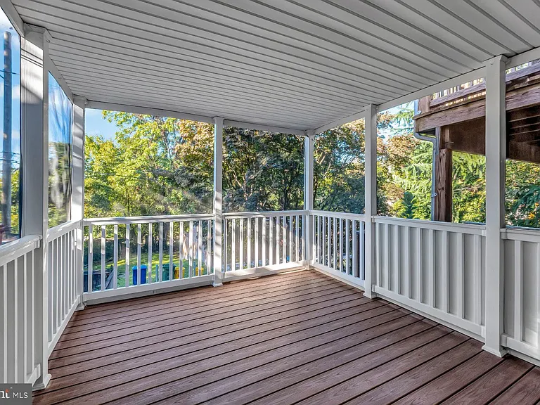 3152 Remington Ave — Photo 12