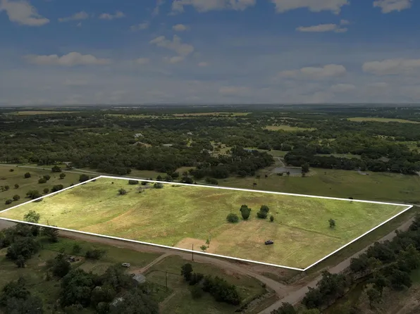 680 County Road 285, Liberty Hill, TX 78642