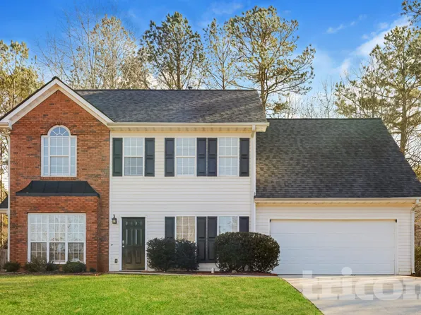 12264 Crestwood Ct, Fayetteville, GA 30215