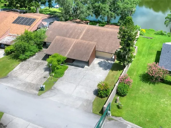 374 Lake Harris Dr, Lakeland, FL 33813