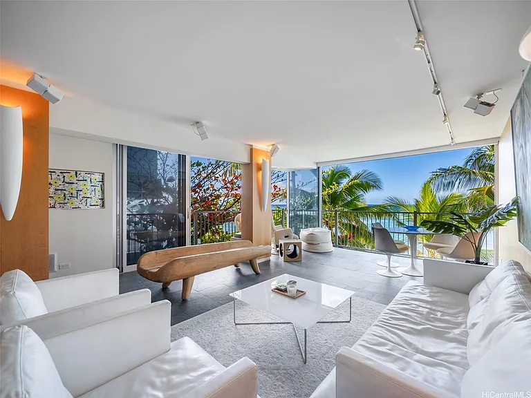 3015 Kalakaua Ave #401 — Photo 4