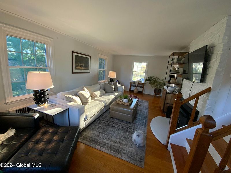 3rd image of 63 Upper Loudon Road